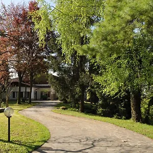 https://sasso-di-luna.italymilanhotels.net